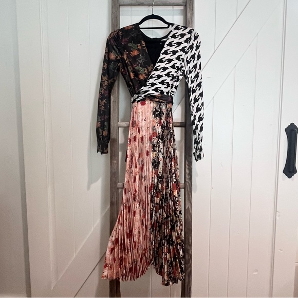 DELFI Collective | Camille Wrap Front Dress - Picture 3 of 13